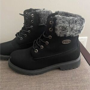 NEW W/O BOX: Lugz Women's Black Winter Boots with Gray Fur